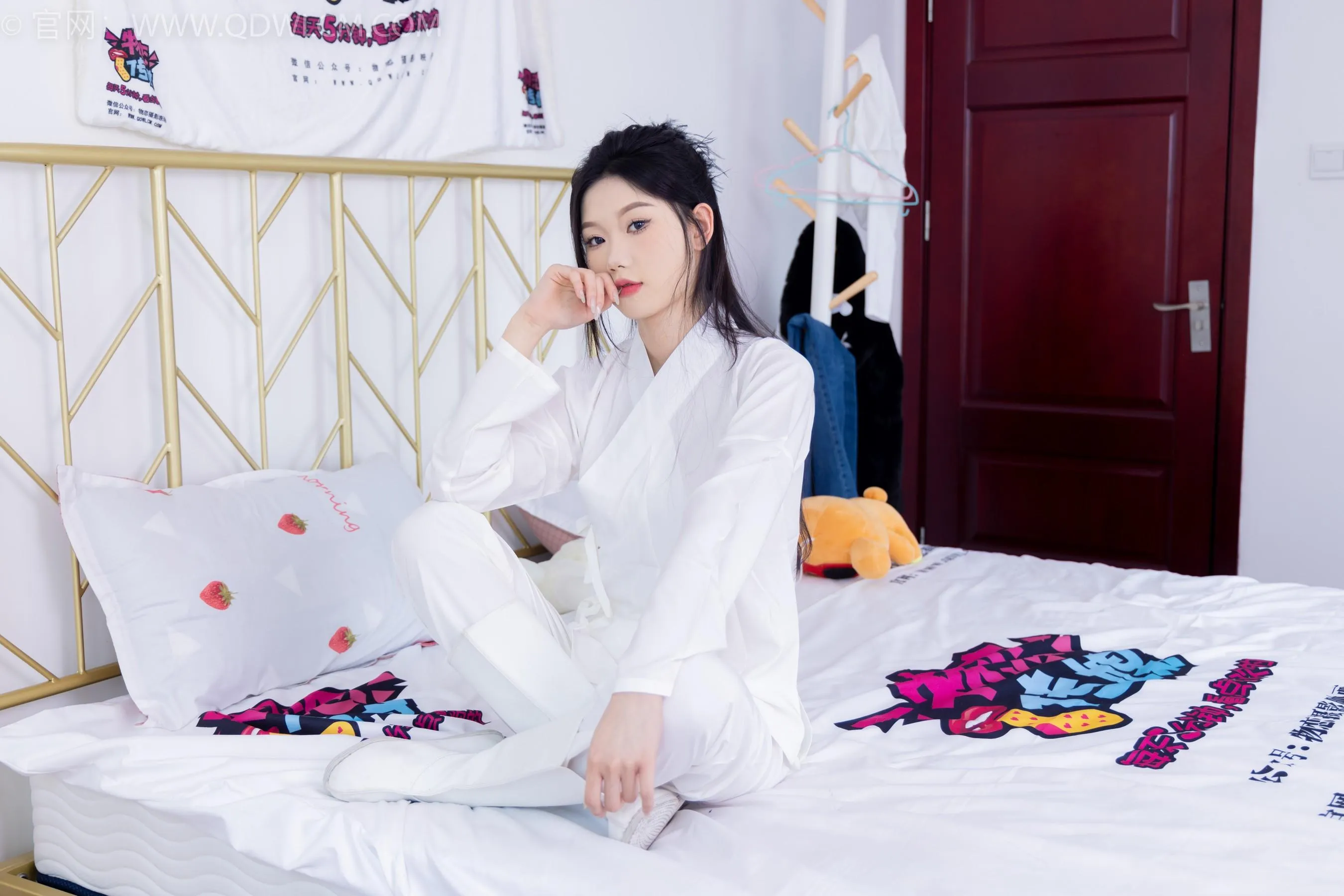 物恋传媒 NO.1586 小竹-纯白小仙女 [187P]插图1